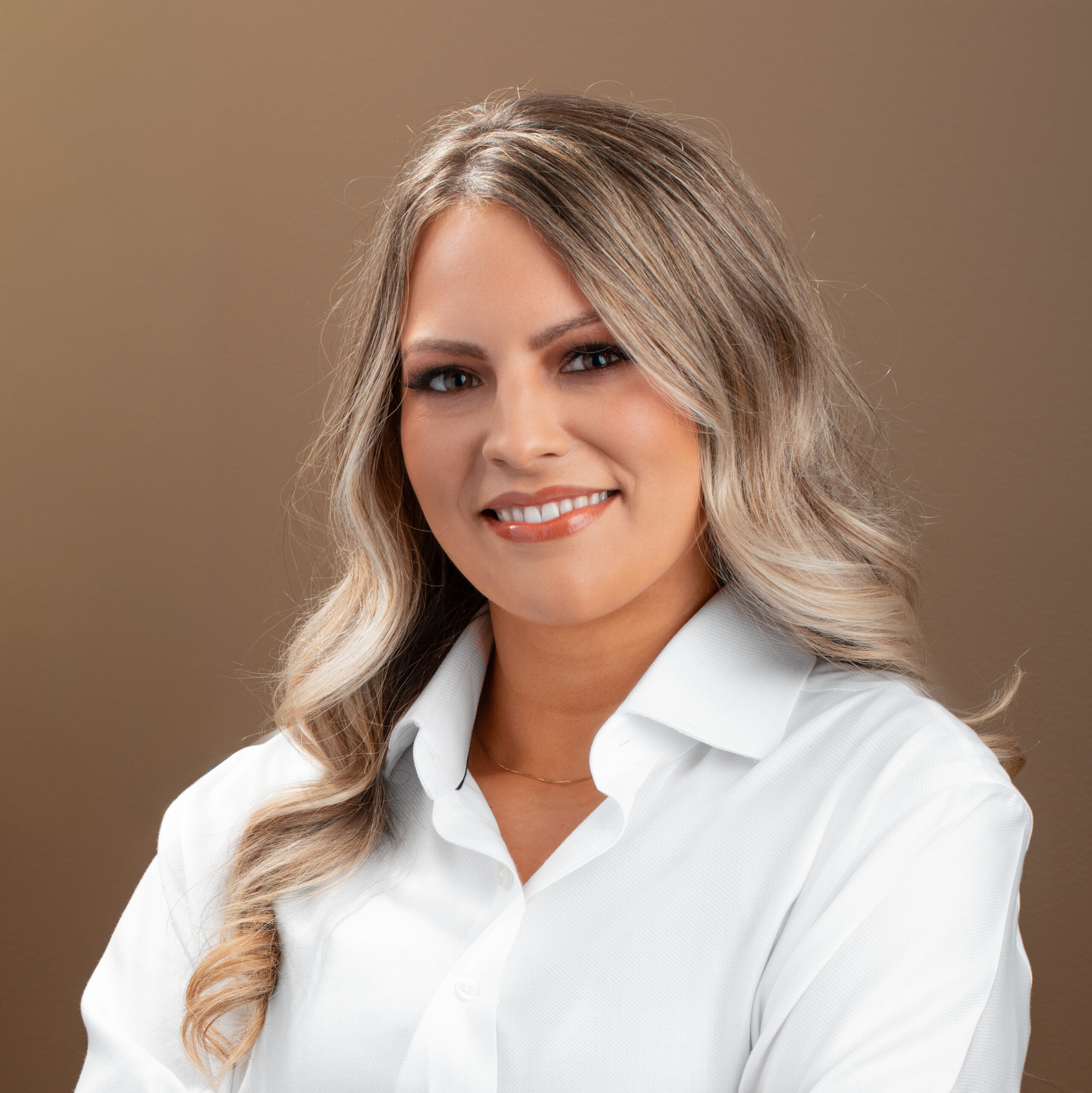 Raquel Crownover headshot