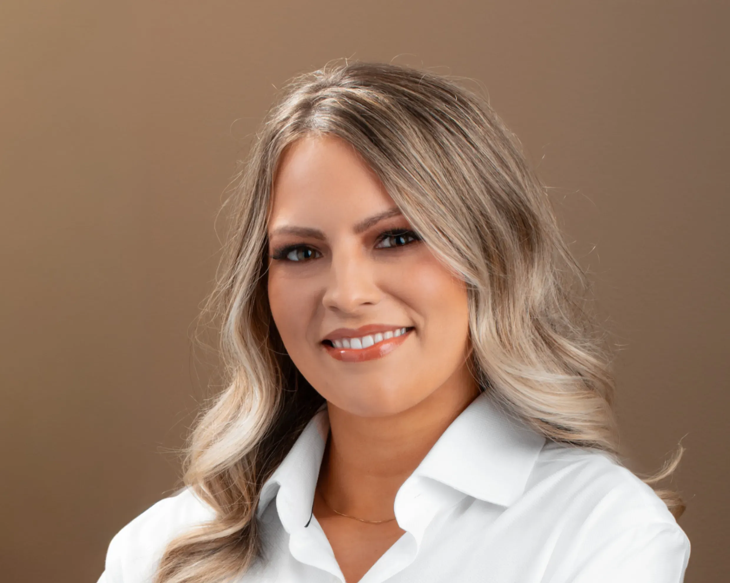 Raquel Crownover headshot